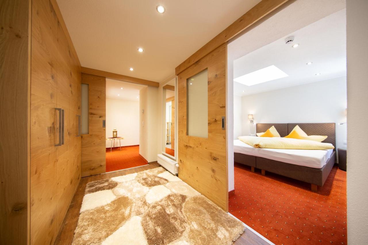 Haus Stefanie Hotel Сьолден Екстериор снимка