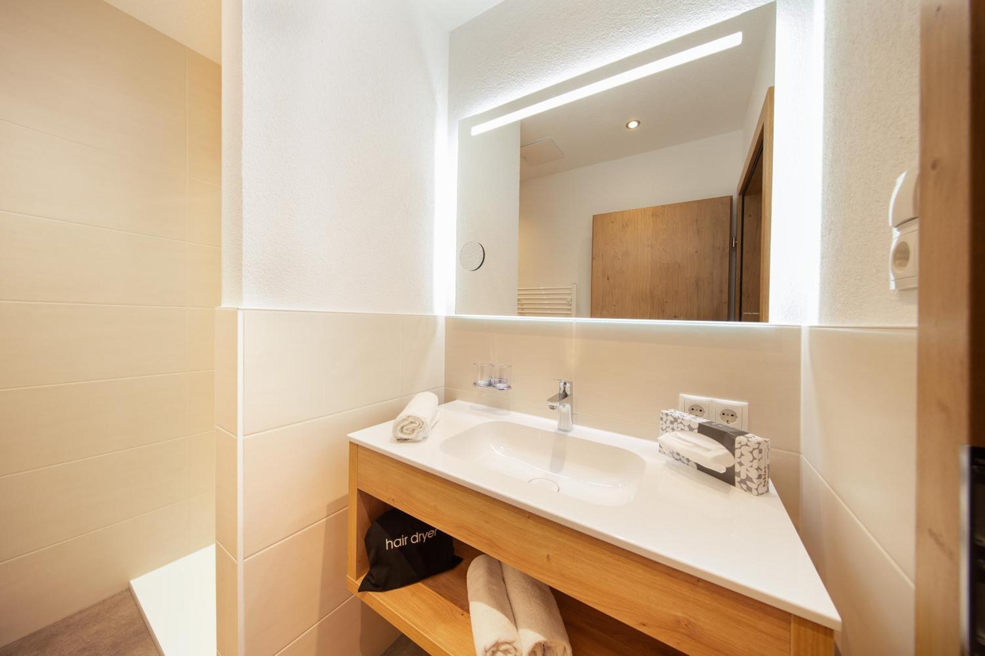 Haus Stefanie Hotel Сьолден Екстериор снимка
