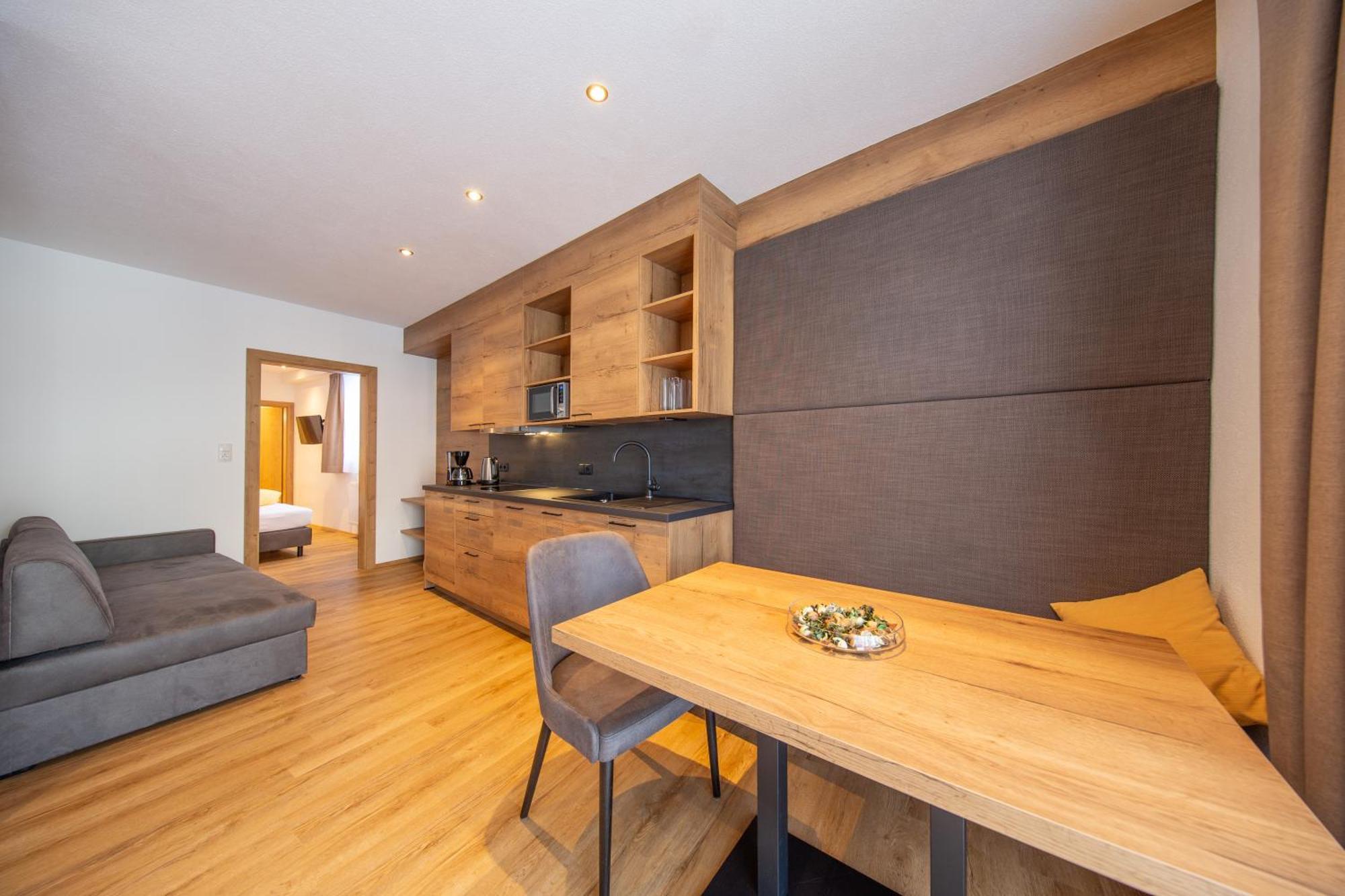 Haus Stefanie Hotel Сьолден Екстериор снимка