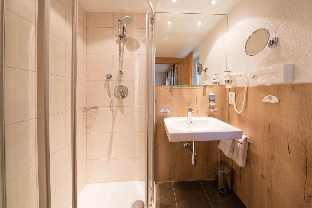 Haus Stefanie Hotel Сьолден Екстериор снимка